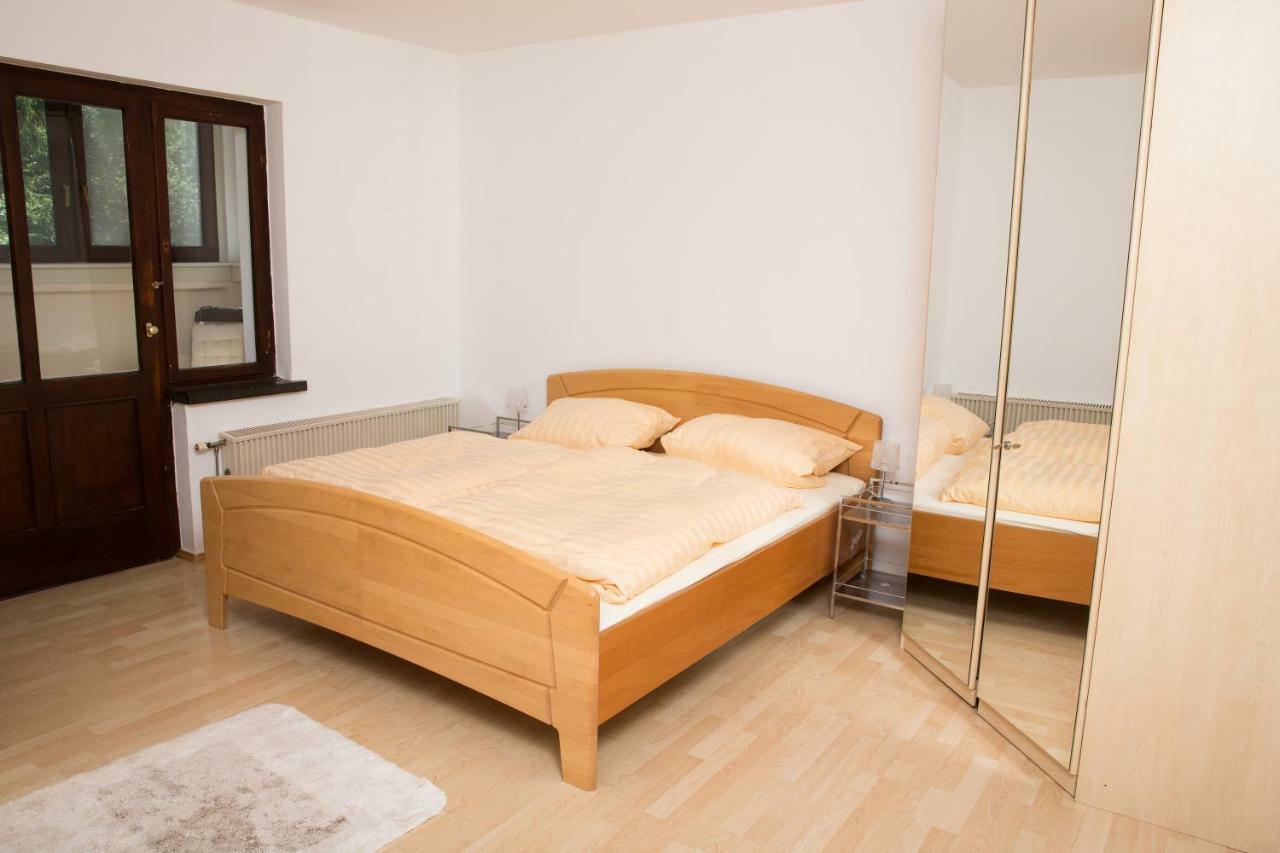 Ferienwohnung An Der Burg Windeck Екстериор снимка